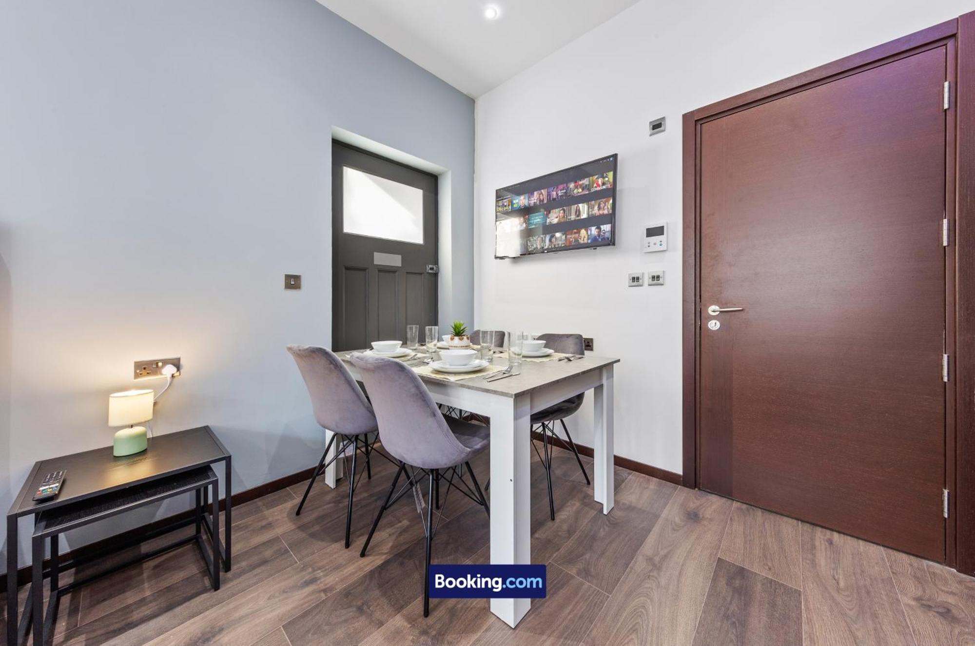 Stylish Studio Apt By Stay Smart Short Lets & Serviced Accommodation Woodstock With Free Wifi Londres Exterior foto