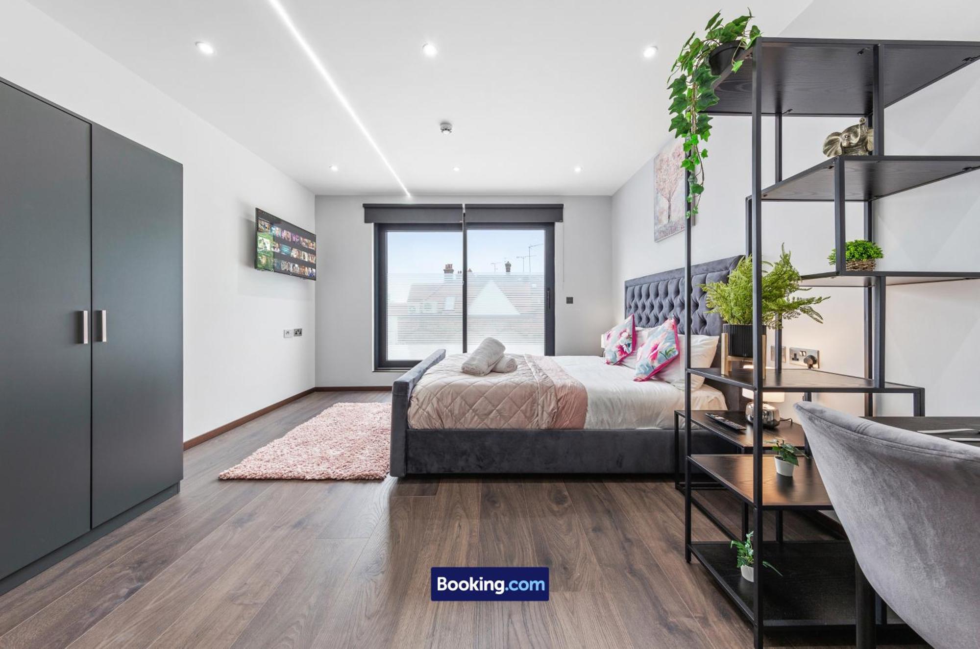 Stylish Studio Apt By Stay Smart Short Lets & Serviced Accommodation Woodstock With Free Wifi Londres Exterior foto